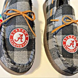 Alabama Crimson Tide Men Moccasin Slippers Smoke Grey